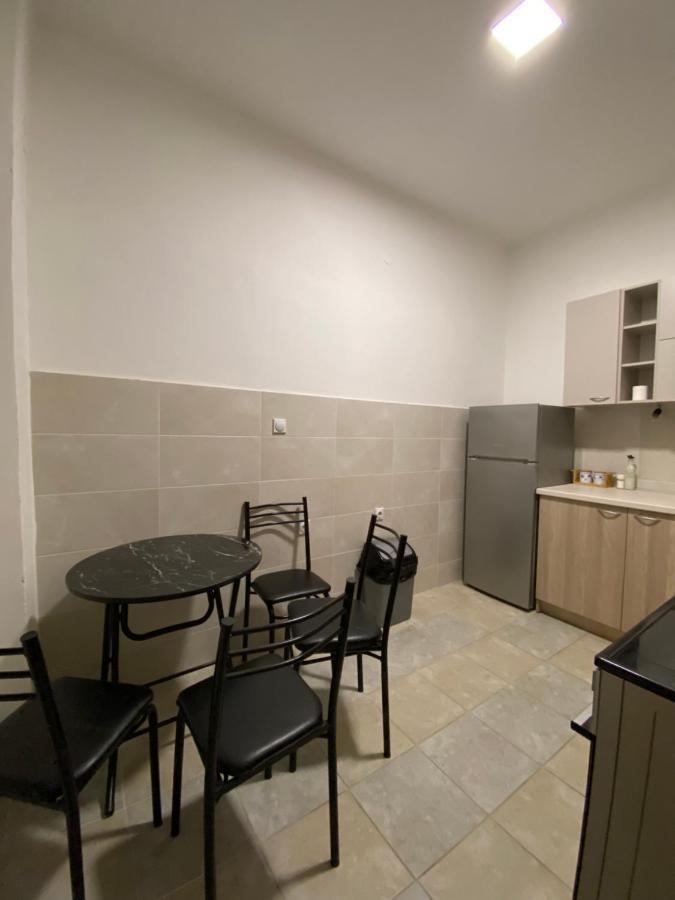 R&K Hostel Skopje Bagian luar foto