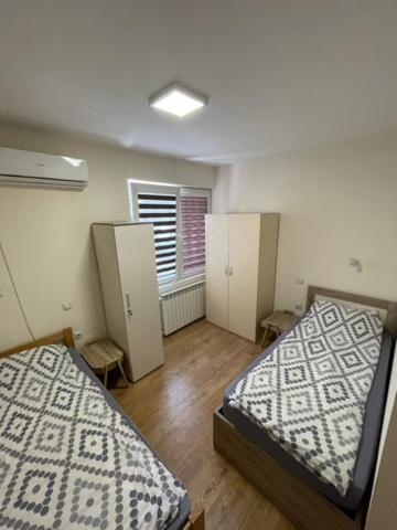 R&K Hostel Skopje Bagian luar foto